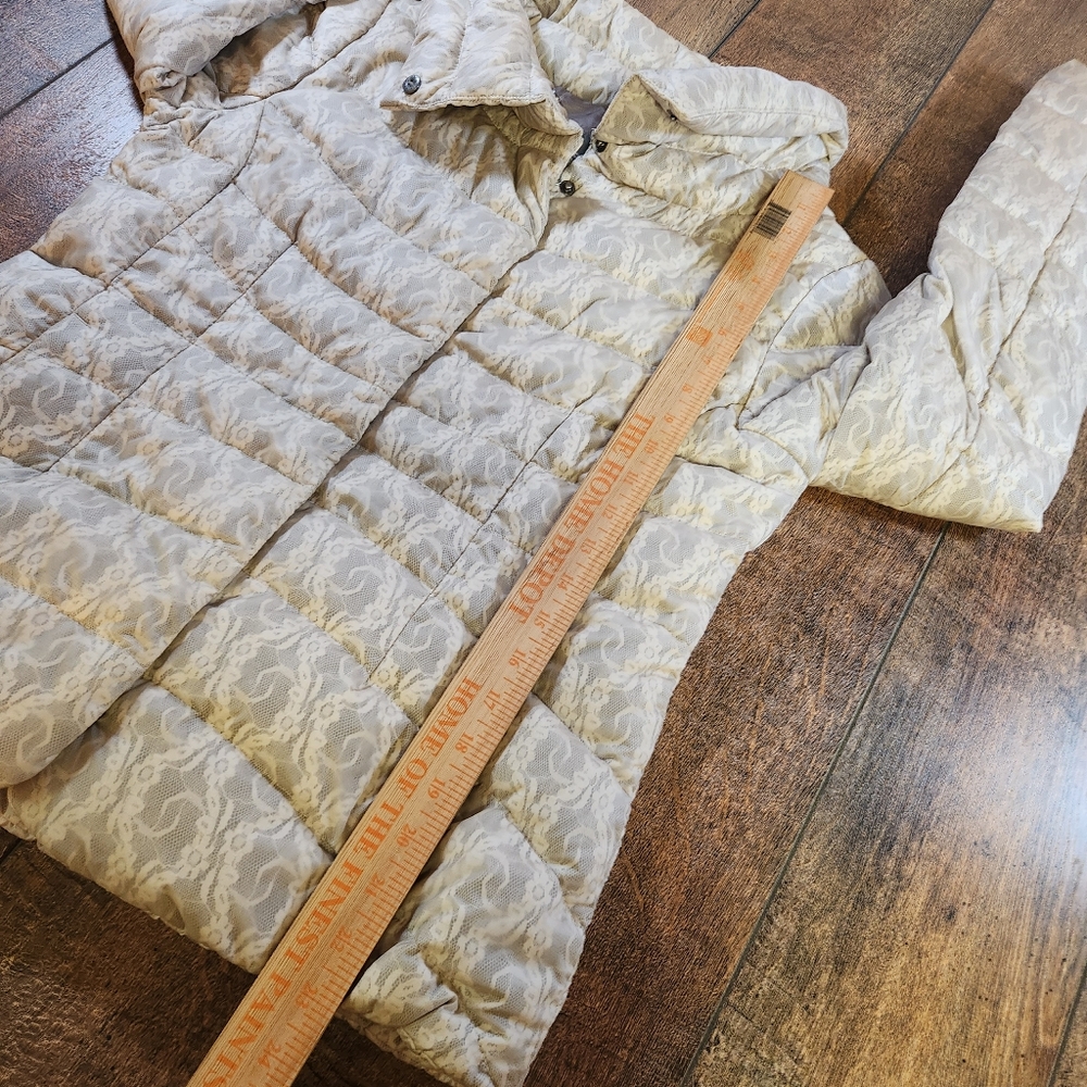 Eddie Bauer Goose Down Puffer Jacket Women's S Beige Lace Motif Full Zip Pockets - Picture 9 of 10